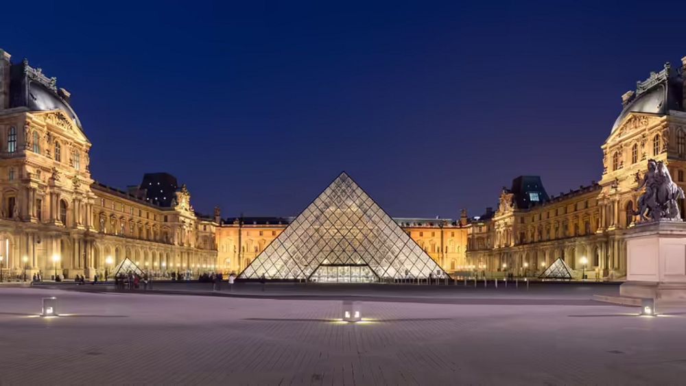 Kültüre Yeniden Bakış: Louvre’un ünlü piramidi, okültün bir sembolü mü?