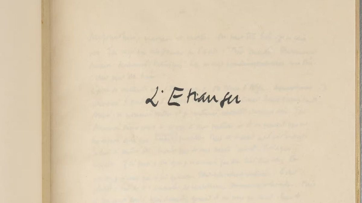 Albert Camus’un ” L’Utranger ” Müzayedesi Yapilacak Gizemli El Yazmash