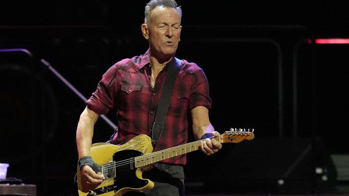 Bruce Springsteen, Britanya’nın Ivors Academy Uuyesi Olmak Için Ilk Uluslarararasi Şarkı Yazari Olddu