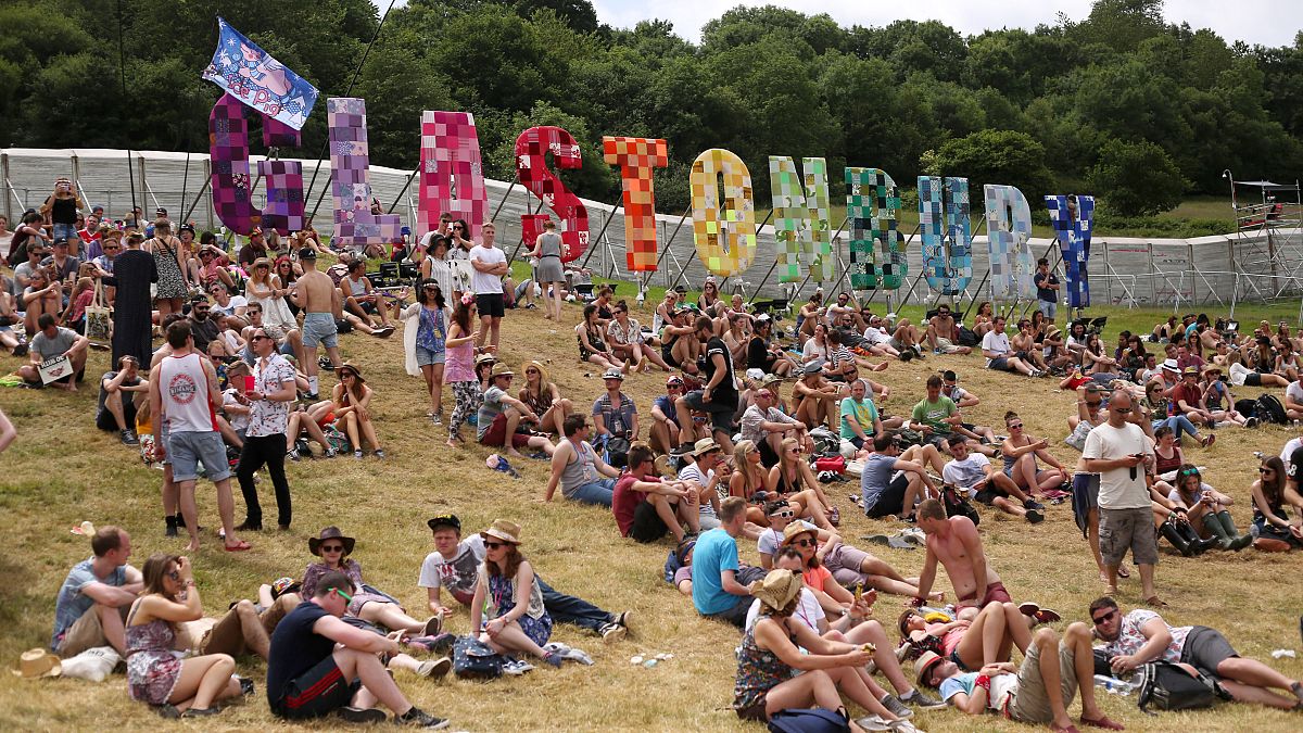 Organizatör Emily Eavis, Glastonbury’nin 2026’Da Birl yiL Izin Alecavoği Sönülör