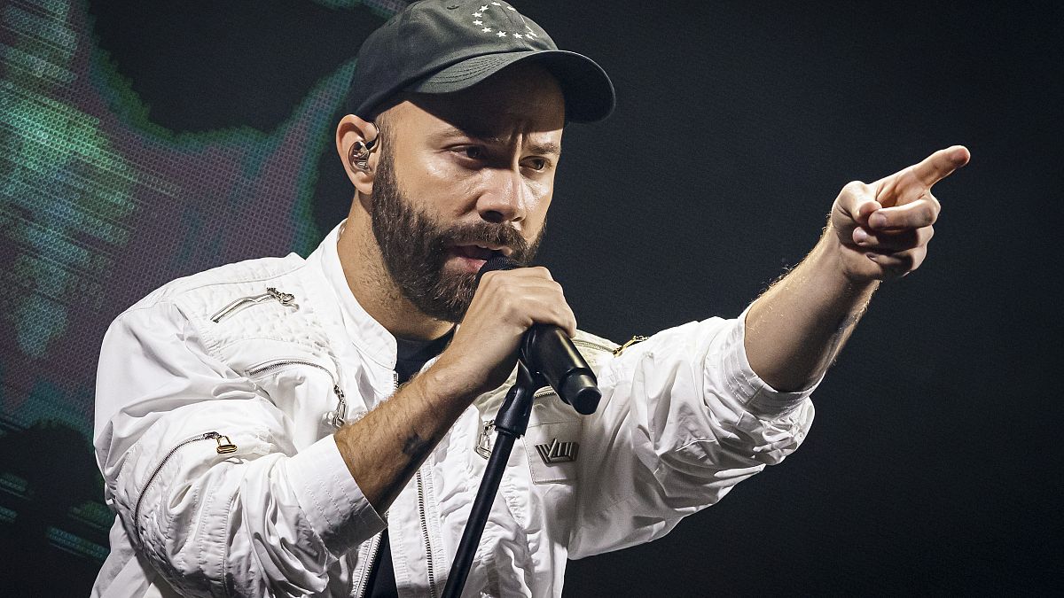 Fransez Sanatçısen Woodkid, (LGBT+) Şarkı Kullani Için Donald Trump’ı Çağor