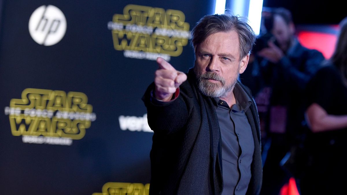 Yıldız Savaşları Oyuncusu Mark Hamill ve Tarihgio Timothy Snyder, Ukrayna Için Robotlari yikmak Için Biraya Geldi