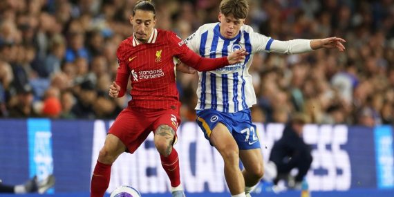 Brighton, şampiyon Liverpool’u geriden gelerek devirdi