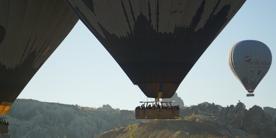 Sinem Unsal ve Ozan Akbaba Kapadokya8217da Balonla Romantik Cekim featured