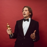 Ekrandan Yukselen Guven Cagrisi Kizil Goncalar8217a TURYAK Odulu featured