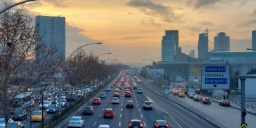 Kiskanmak Dizisi Bu Aksam Yok Mu Now TV Yayin Akisi featured