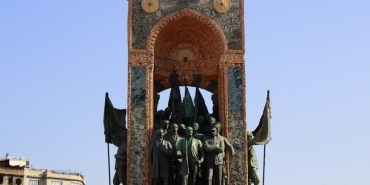 Serel Yereli ve Ogul Avci Kimdir Unlu Oyuncunun Hayat Yolculugu featured